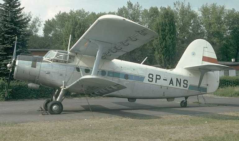 AICSA An-2 ANTONOV An-2 NANCHANG Y-5 PZL-MIELEC An-2 Antek SHIJIAZHUANG Y-5 AN2 aircraft photograph