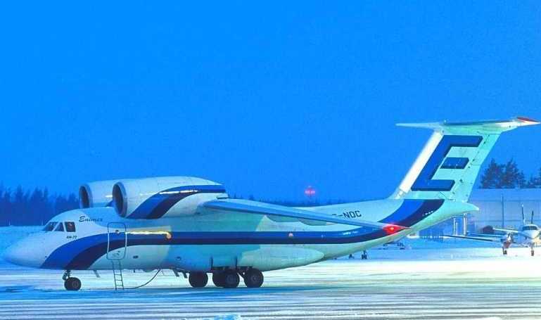 ANTONOV An-72 ANTONOV An-74-100 ANTONOV An-74-200 AN72 aircraft photograph