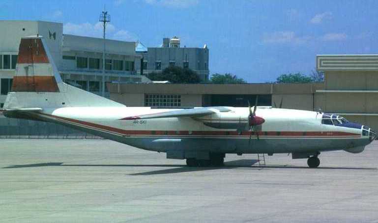 ANTONOV An-8 AN8 aircraft photograph