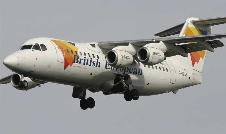 BRITISH AEROSPACE BAe-146-200 BRITISH AEROSPACE BAe-146-200 Quiet Trader BRITISH AEROSPACE BAe-146-200 Statesman B462 aircraft photograph