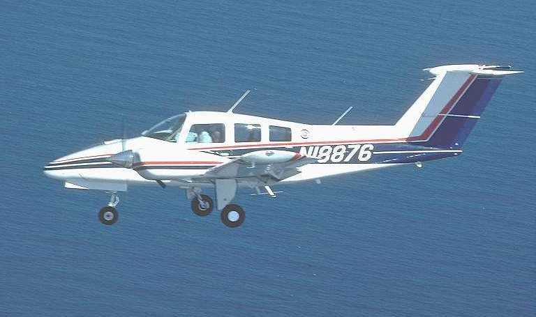 BEECH 76 Duchess BE76 aircraft photograph