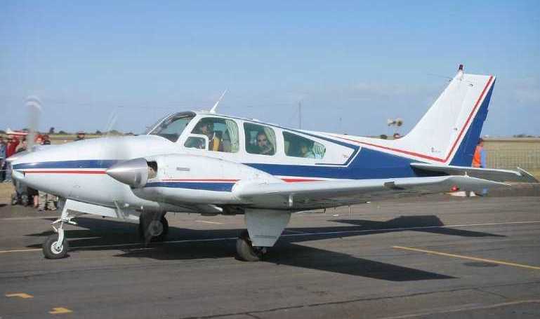 BEECH 95 Travel Air BE95 aircraft photograph