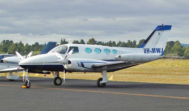 CESSNA 411 C411 aircraft photograph
