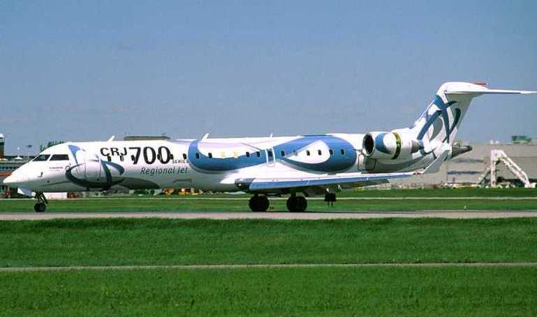 BOMBARDIER CL-600 Regional Jet CRJ-550 CANADAIR CL-600 Challenger 870 CANADAIR CL-600 Regional Jet CRJ-700 CANADAIR CL-600 Regional Jet CRJ-701 CRJ7 aircraft photograph