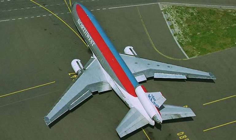 BOEING MD-10 MCDONNELL DOUGLAS DC-10 MCDONNELL DOUGLAS KC-10 Extender MCDONNELL DOUGLAS KDC-10 MCDONNELL DOUGLAS MD-10 DC10 aircraft photograph