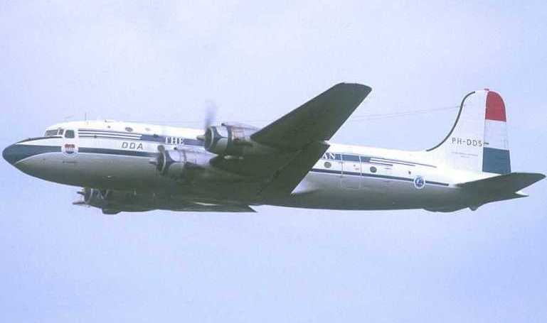 DOUGLAS C-54 Skymaster DOUGLAS DC-4 DOUGLAS EC-54 Skymaster DOUGLAS HC-54 Skymaster DOUGLAS R5D Skymaster DOUGLAS TC-54 Skymaster DOUGLAS VC-54 Skymaster DC4 aircraft photograph