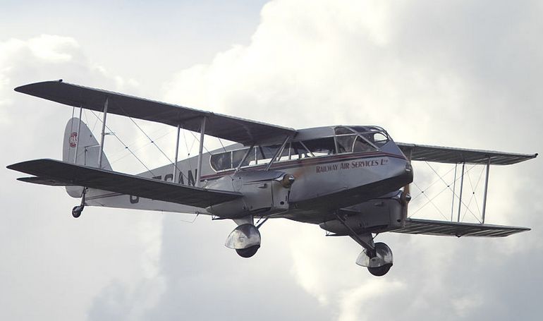 DE HAVILLAND DH-84 Dragon DE HAVILLAND AUSTRALIA DH-84 Dragon DH84 aircraft photograph