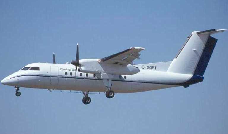 DE HAVILLAND CANADA DHC-8-200 Dash 8 DH8B aircraft photograph