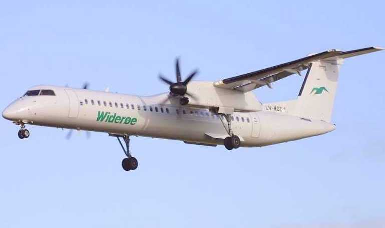 DE HAVILLAND CANADA DHC-8-400 Dash 8 DH8D aircraft photograph