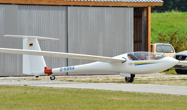 BINDER (2) EB-29DE E29E aircraft photograph