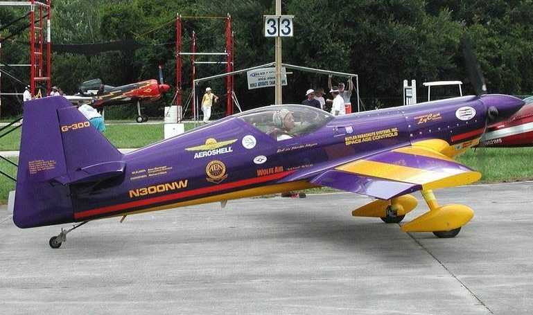 AKROTECH G-300 GILES G-300 G300 aircraft photograph