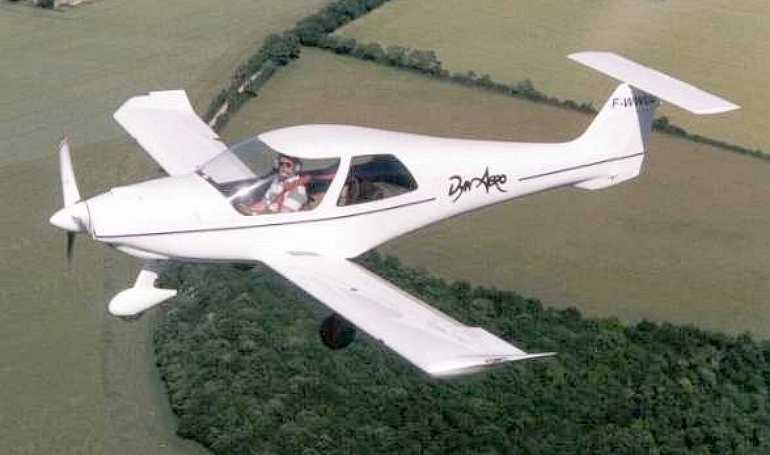 DYN'AERO Lafayette 4 Revolution DYN'AERO MCR-4 DYN'AERO MCR-2 MCR4 aircraft photograph