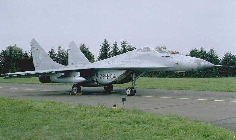 MAPO MiG-29 MAPO MiG-33 MIKOYAN MiG-29 MIKOYAN MiG-29 Baaz MIKOYAN MiG-33 MIKOYAN MiG-35 MG29 aircraft photograph