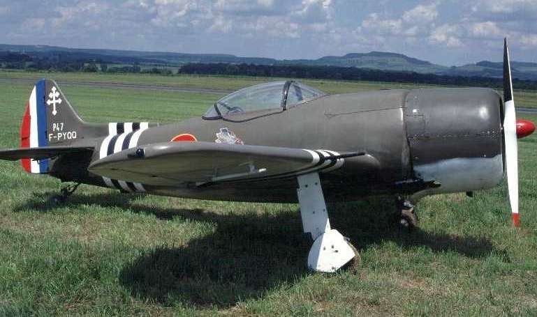 REPUBLIC F-47 Thunderbolt REPUBLIC P-47 Thunderbolt P47 aircraft photograph