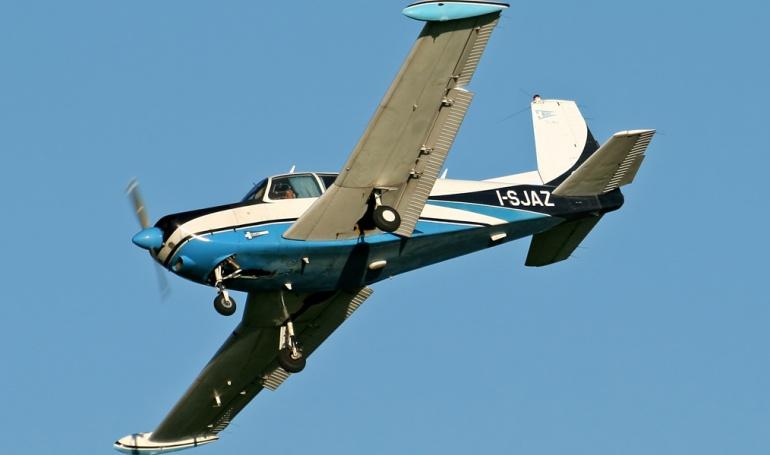 SIAI-MARCHETTI S-208 S208 aircraft photograph