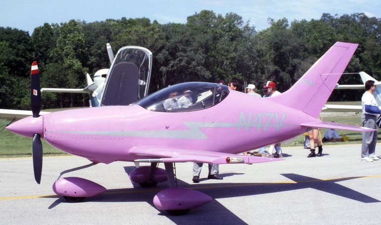 QUESTAIR Spirit SPIR aircraft photograph