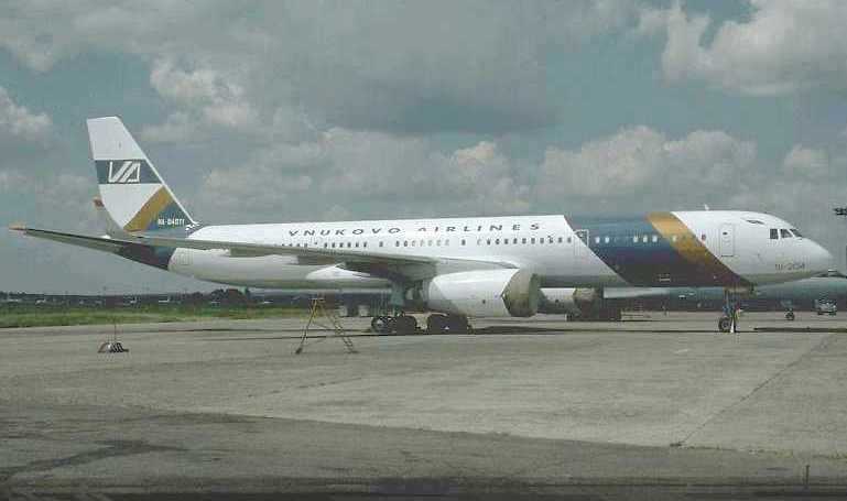 TUPOLEV Tu-204 TUPOLEV Tu-214 TUPOLEV Tu-224 TUPOLEV Tu-234 T204 aircraft photograph