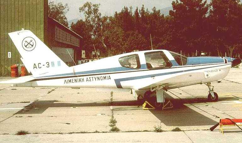 SHIJIAZHUANG LE-500 Little Eagle SHIJIAZHUANG LE-500 Xiaoying SOCATA TB-20 Trinidad SOCATA TB-20 Pashosh TB20 aircraft photograph